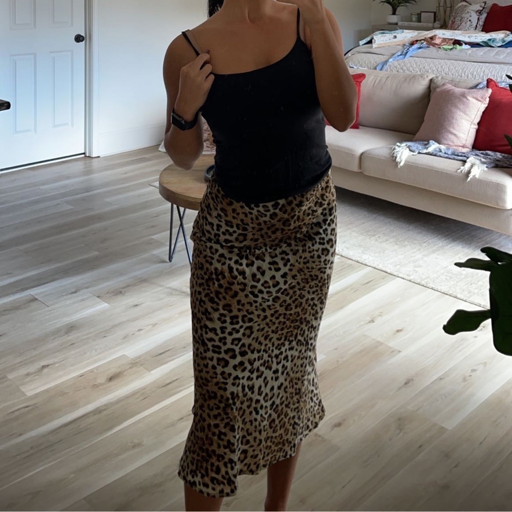 Cheetah/leopard print midi skirt